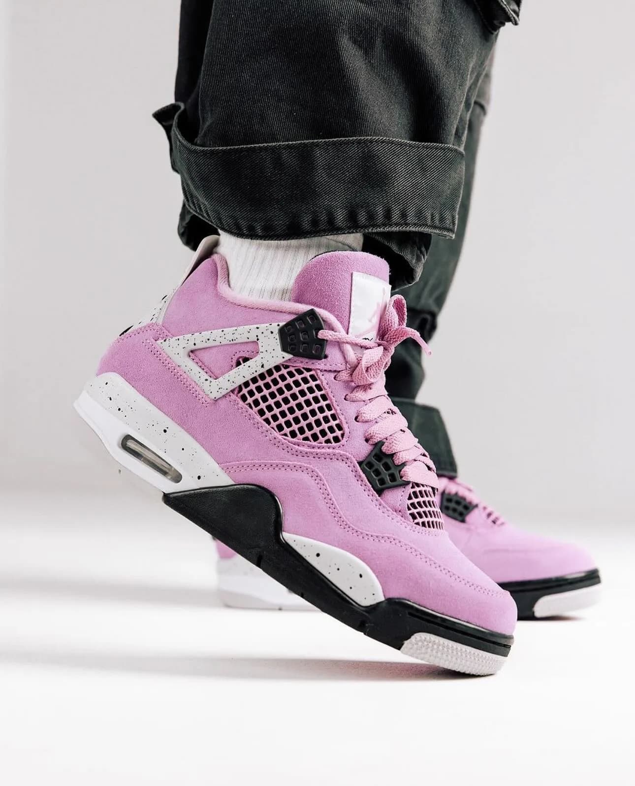 Růžové tenisky Air Jordan 4
