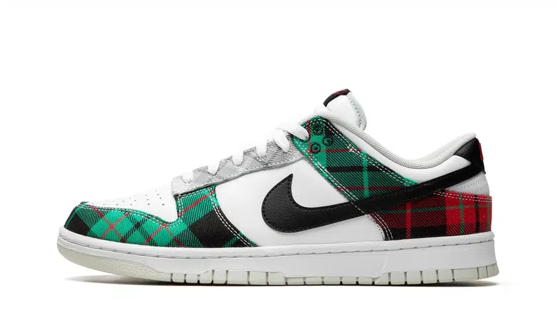 NIKE DUNK LOW TARTAN PLAID