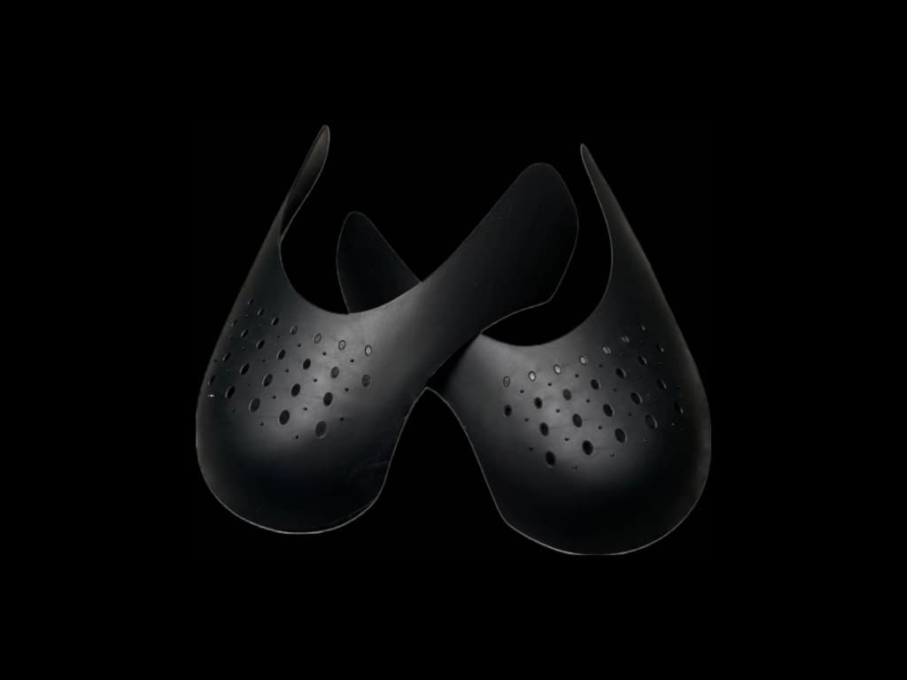 SHIELD CREASES SHIELD
