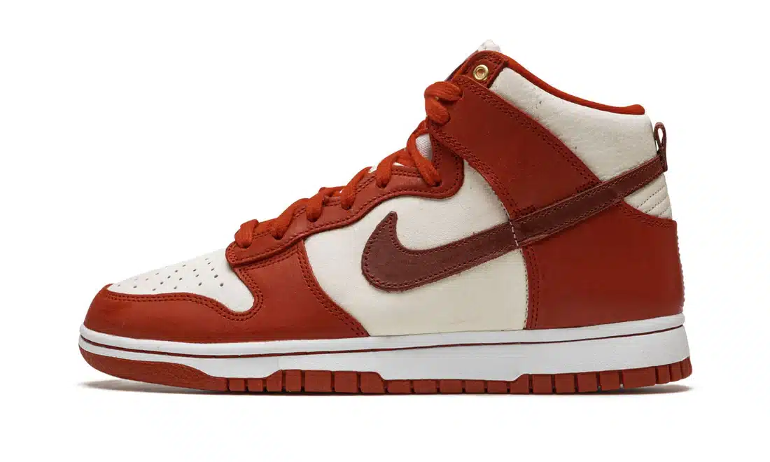 NIKE DUNK HIGH CINNABAR (W)