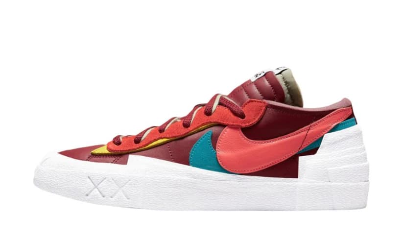 NIKE BLAZER LOW SACAI KAWS RED