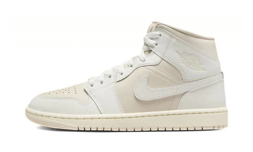AIR JORDAN 1 MID LEGEND LIGHT BROWN (W)