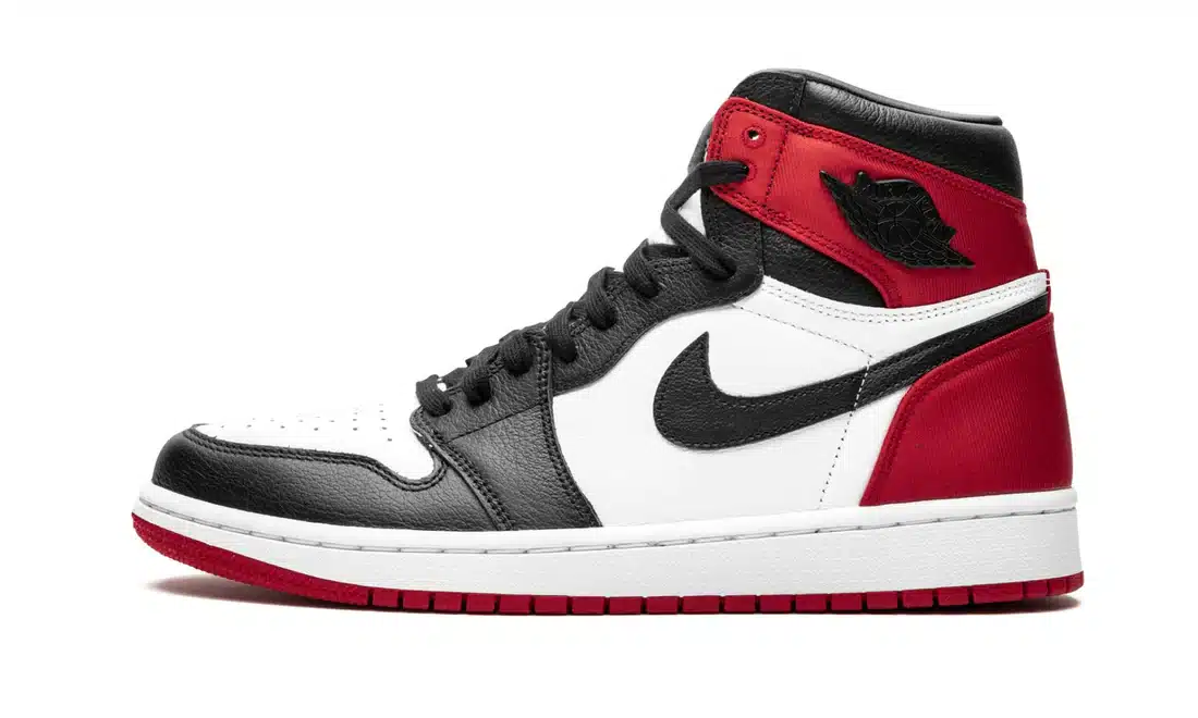 AIR JORDAN 1 HIGH SATIN BLACK TOE (W)