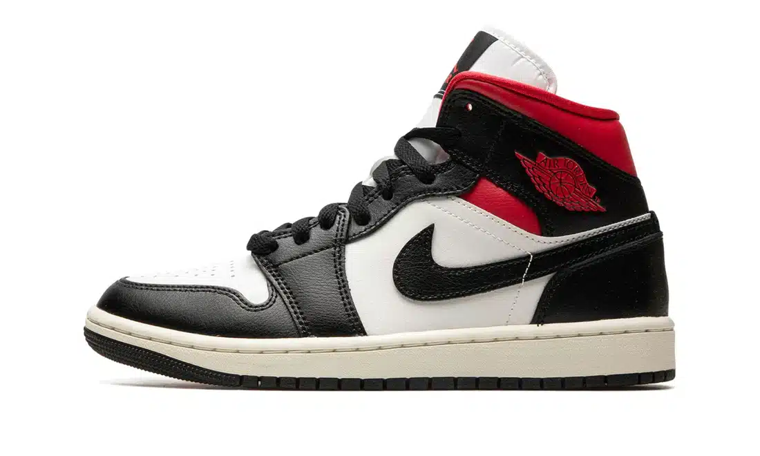 AIR JORDAN 1 MID BLACK GYM RED PANDA (W)