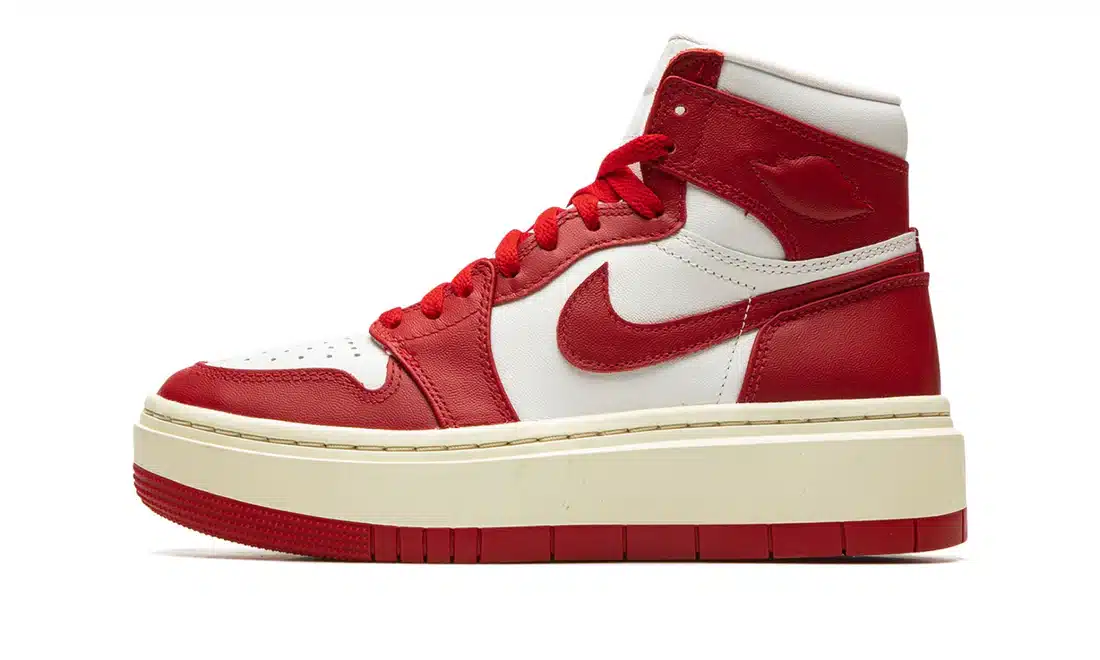 AIR JORDAN 1 HIGH ELEVATE VARSITY RED (W)