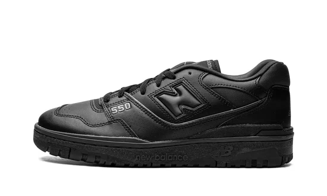 NEW BALANCE 550 TRIPLE BLACK