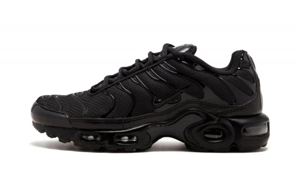 NIKE AIR MAX PLUS TRIPLE BLACK