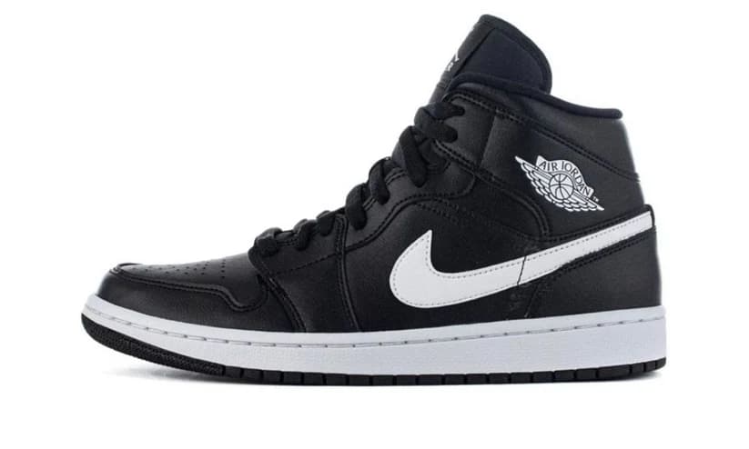 AIR JORDAN 1 MID BLACK WHITE (W)