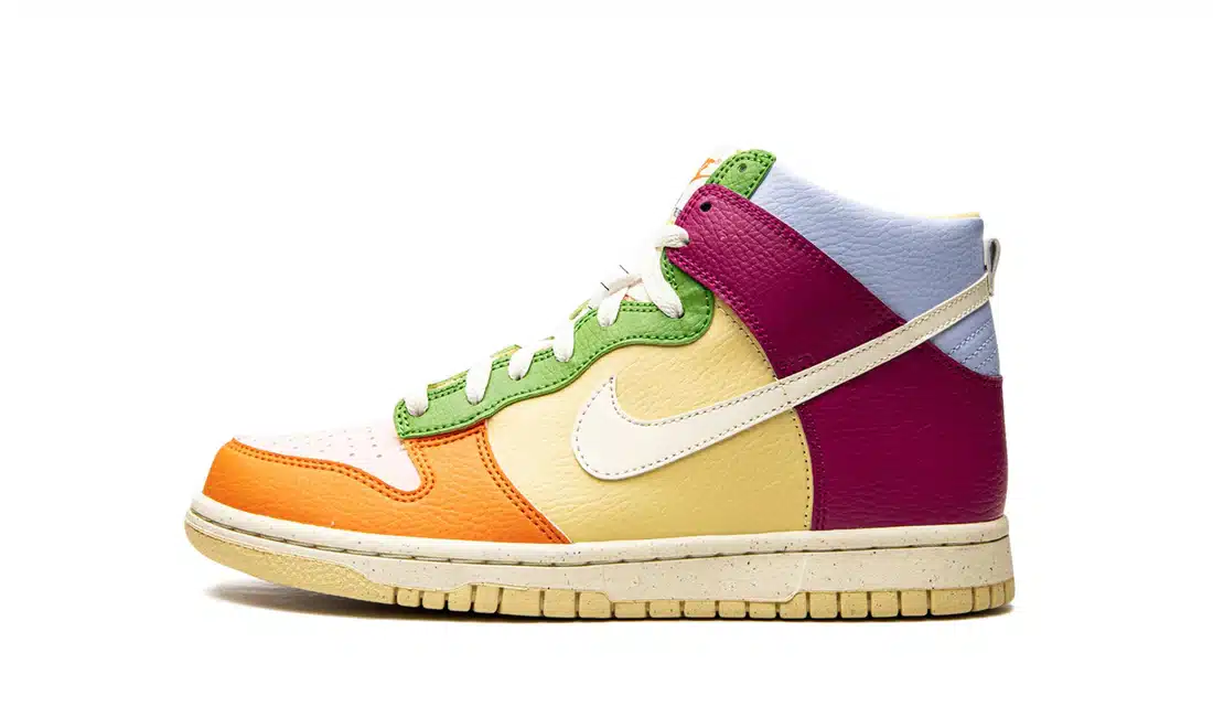 NIKE DUNK HIGH NEXT NATURE INTERNATIONAL DAY OF THE GIRL (GS)