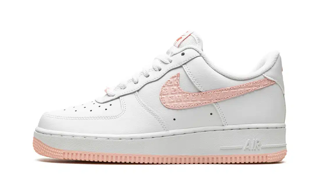 NIKE AIR FORCE 1 LOW VALENTINES DAY (2022) | Tekkies Store